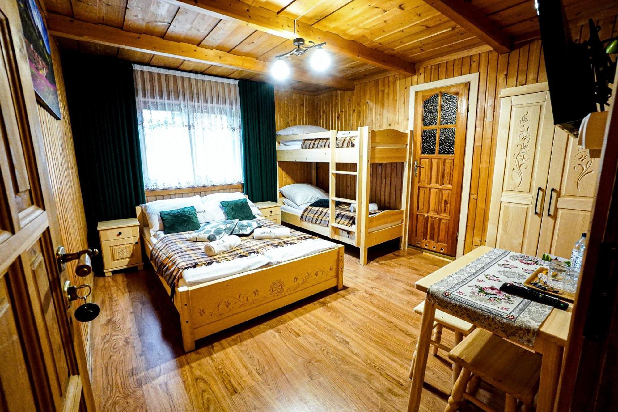 Gosciniec Kukulka Z Jacuzzi Acomodação com café da manhã Zakopane Exterior foto