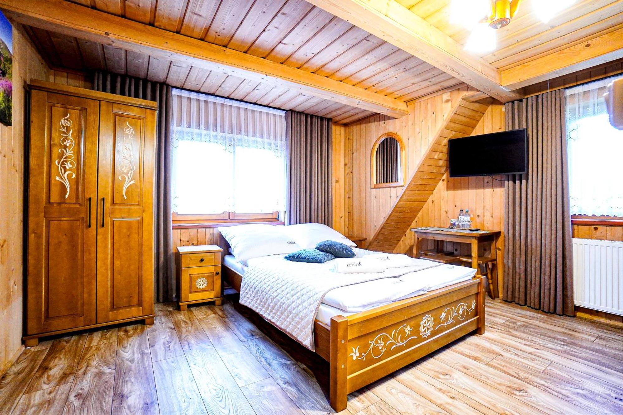 Gosciniec Kukulka Z Jacuzzi Acomodação com café da manhã Zakopane Exterior foto