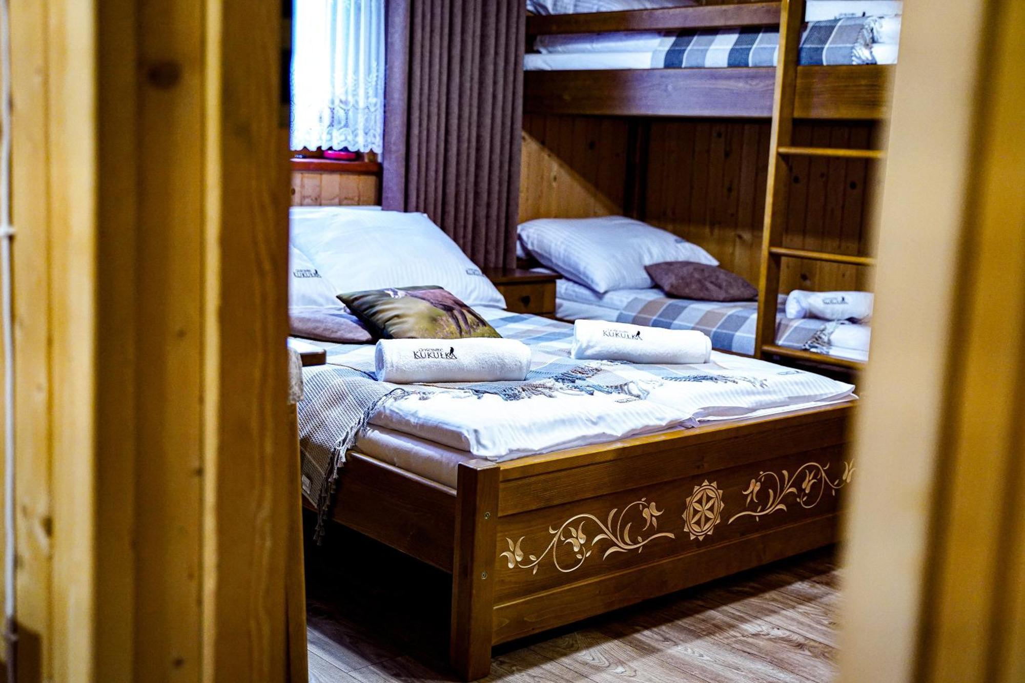Gosciniec Kukulka Z Jacuzzi Acomodação com café da manhã Zakopane Exterior foto