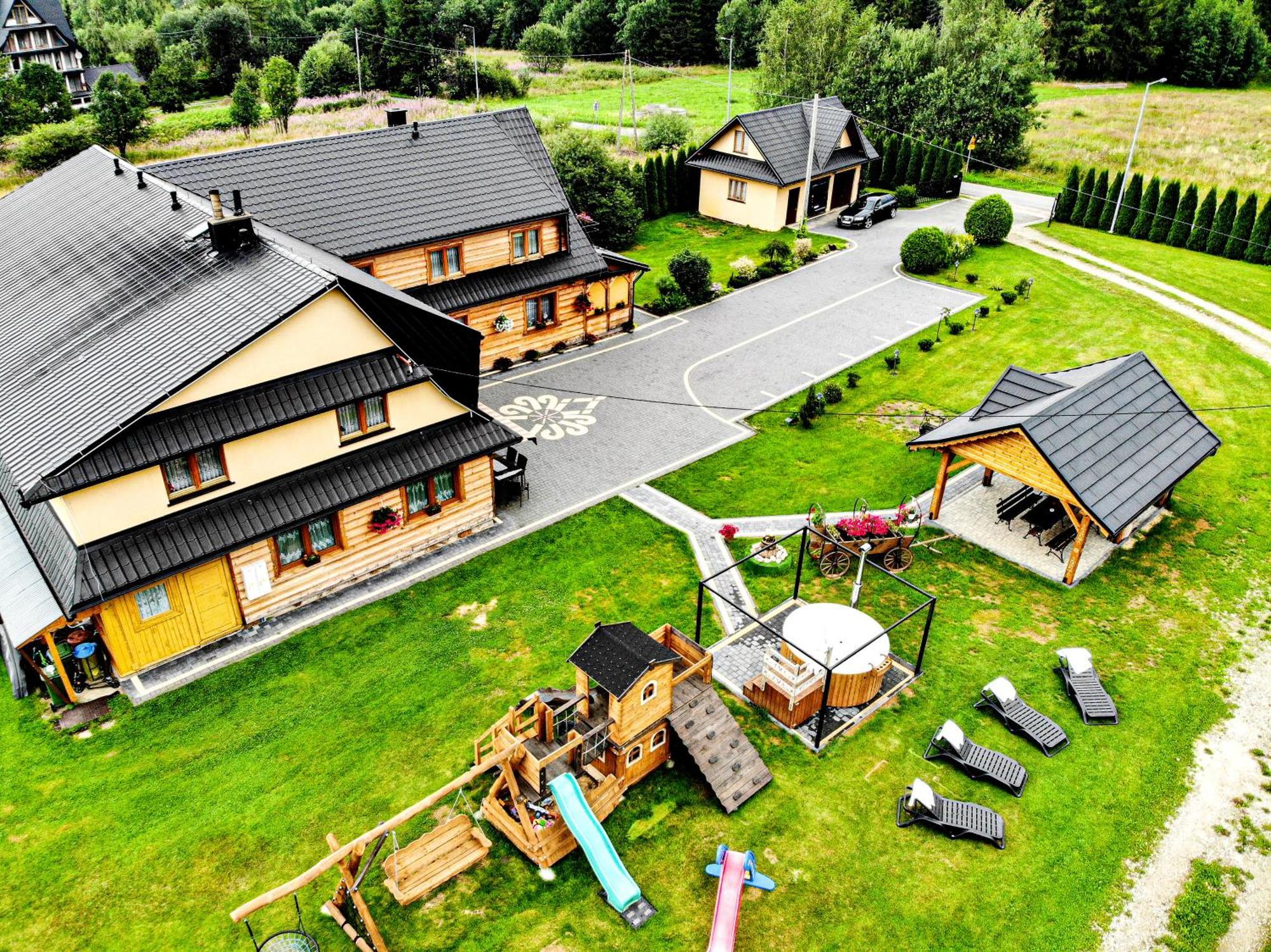 Gosciniec Kukulka Z Jacuzzi Acomodação com café da manhã Zakopane Exterior foto