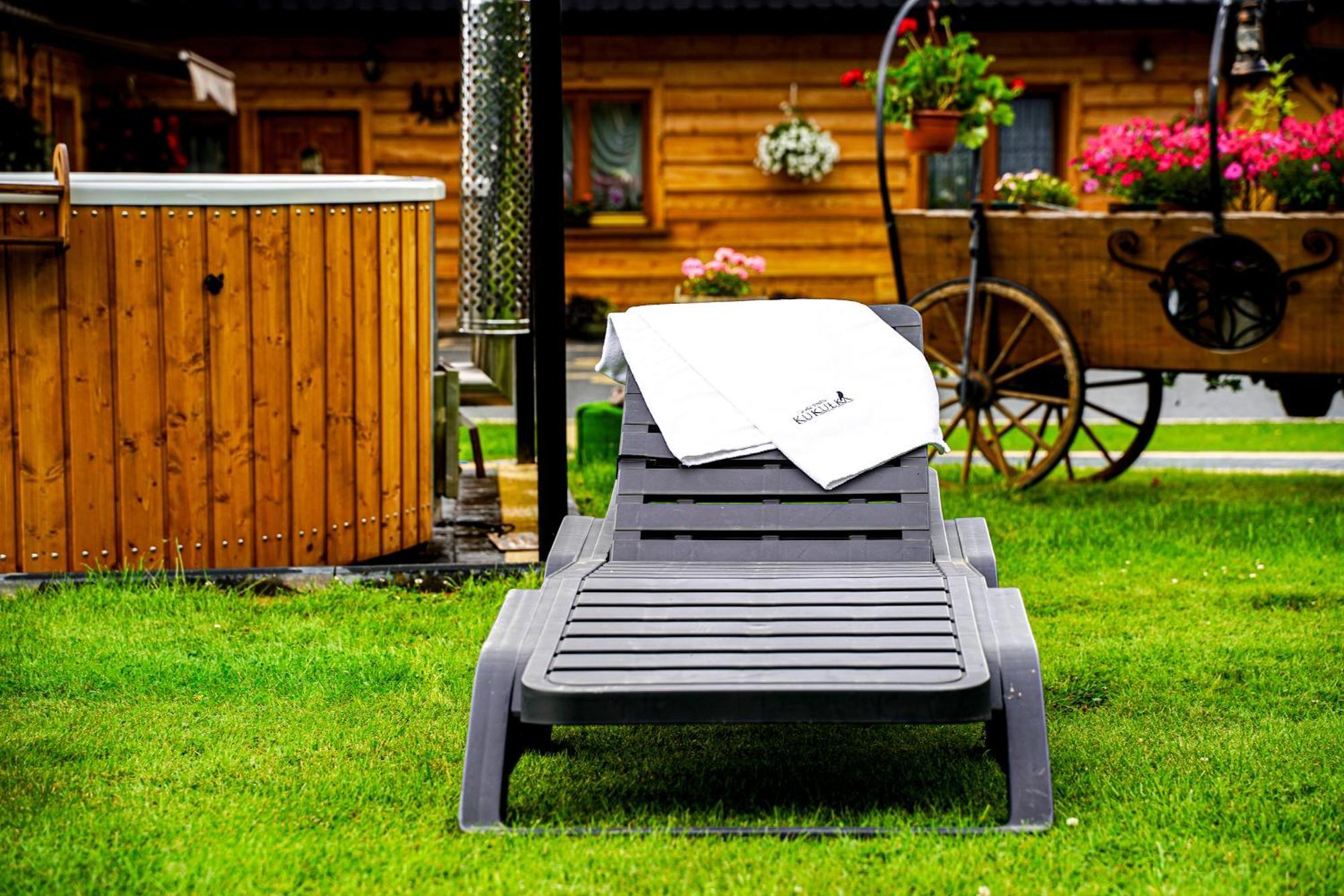 Gosciniec Kukulka Z Jacuzzi Acomodação com café da manhã Zakopane Exterior foto