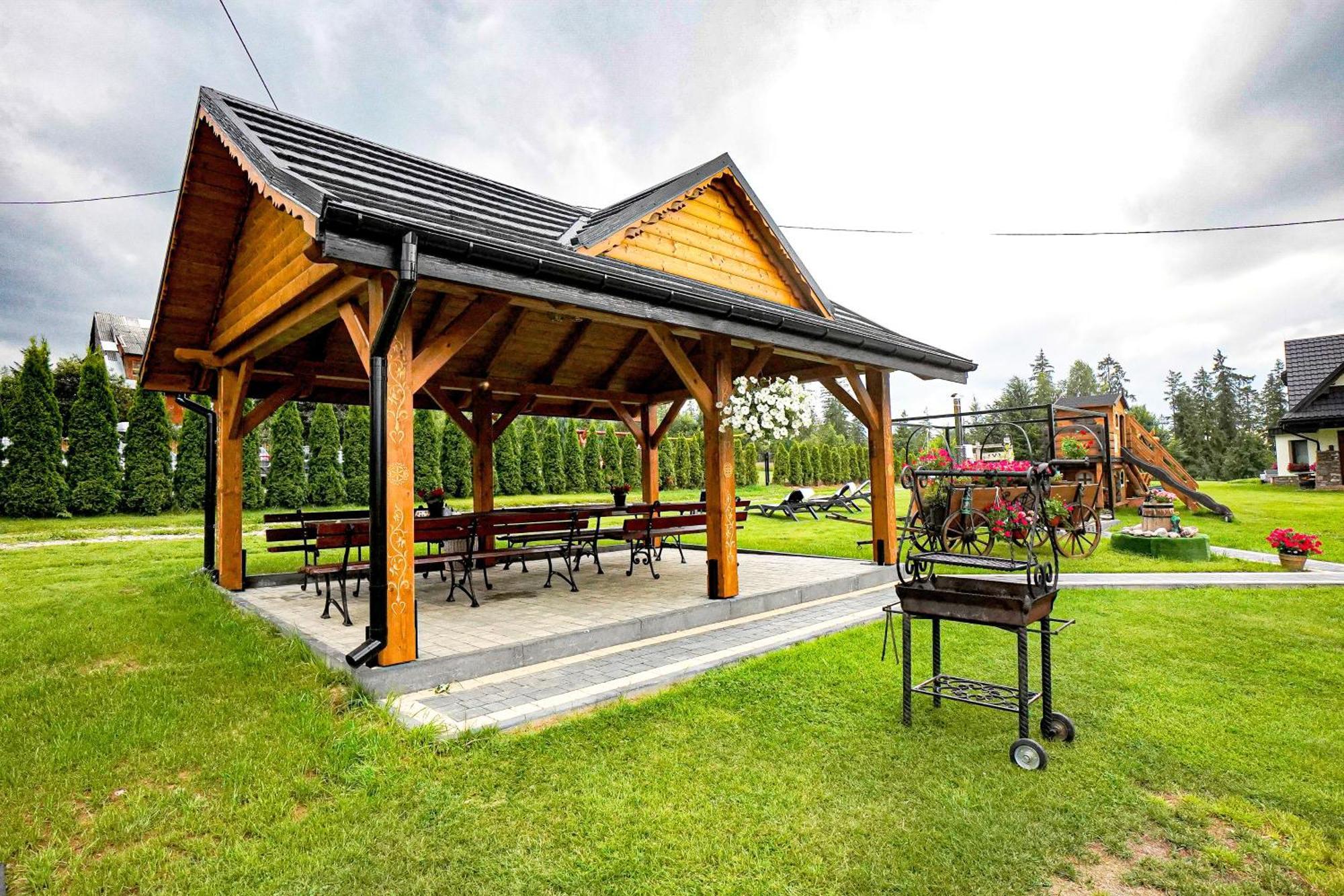 Gosciniec Kukulka Z Jacuzzi Acomodação com café da manhã Zakopane Exterior foto
