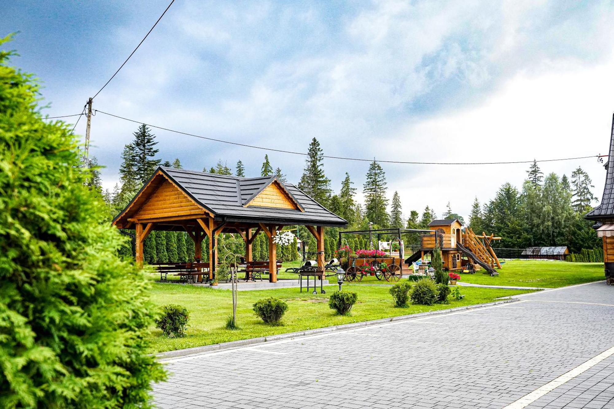 Gosciniec Kukulka Z Jacuzzi Acomodação com café da manhã Zakopane Exterior foto