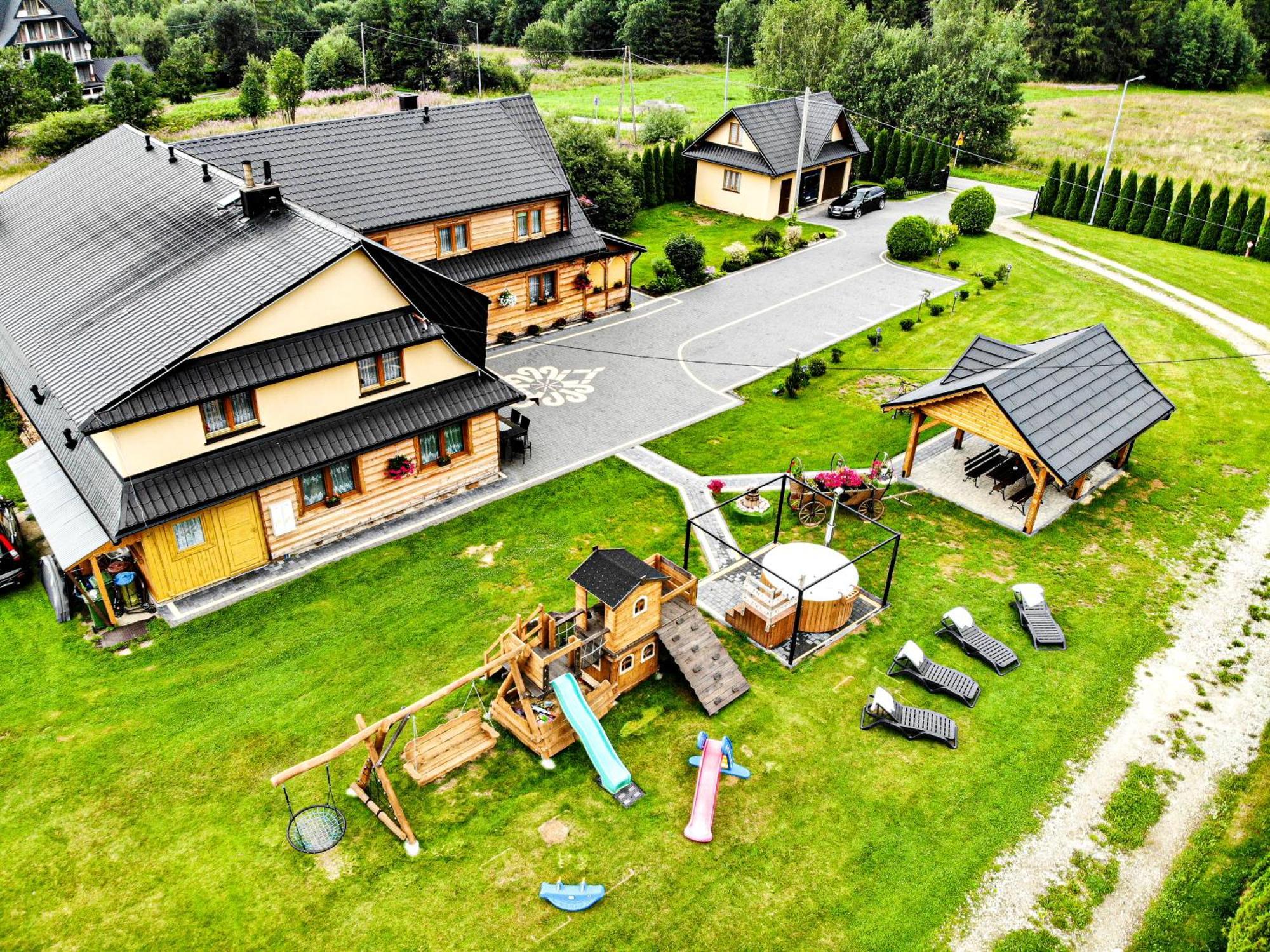 Gosciniec Kukulka Z Jacuzzi Acomodação com café da manhã Zakopane Exterior foto