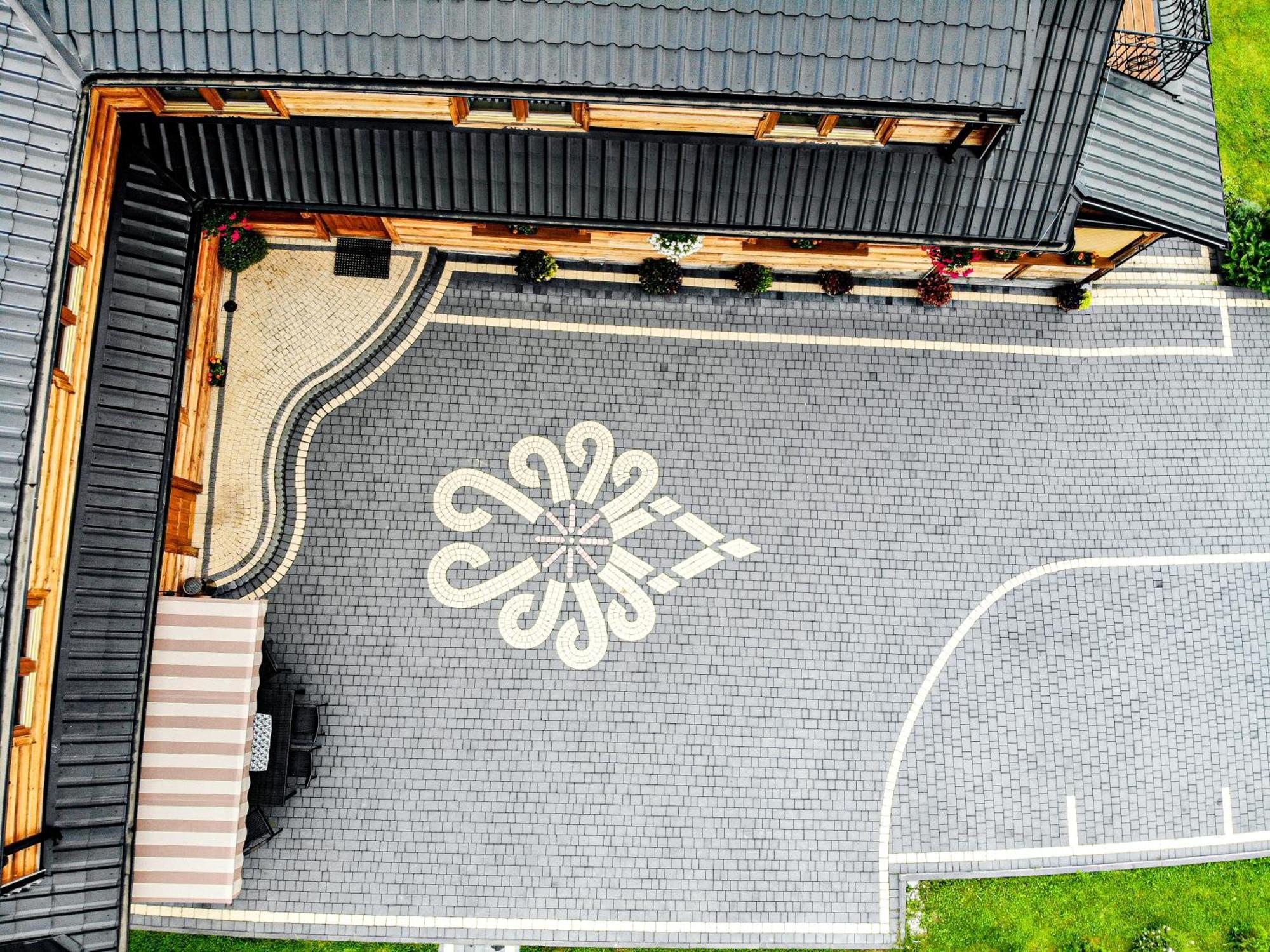 Gosciniec Kukulka Z Jacuzzi Acomodação com café da manhã Zakopane Exterior foto
