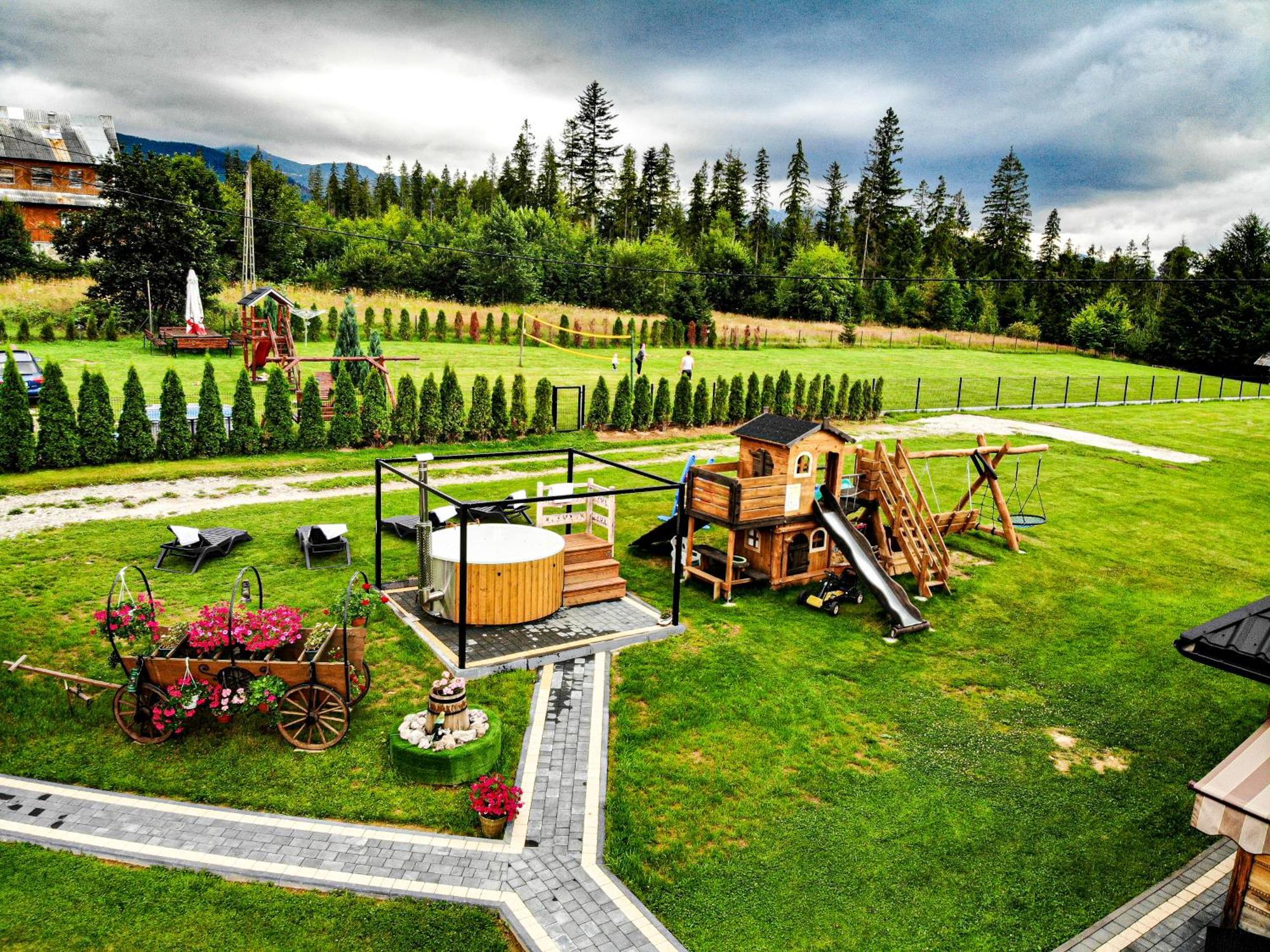 Gosciniec Kukulka Z Jacuzzi Acomodação com café da manhã Zakopane Exterior foto